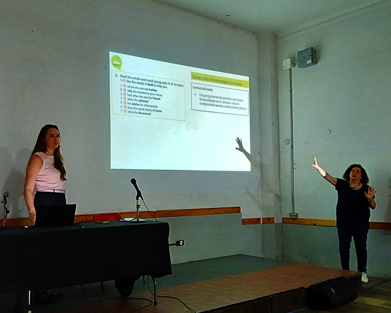La imagen muestra a profesores del Labo durante el evento